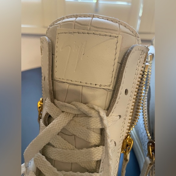 Giuseppe Zanotti High Top Sneaker - Picture 2 of 7